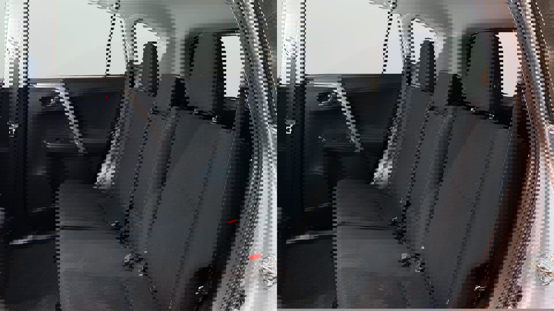 Used 2016 Toyota RAV4 LE image 33