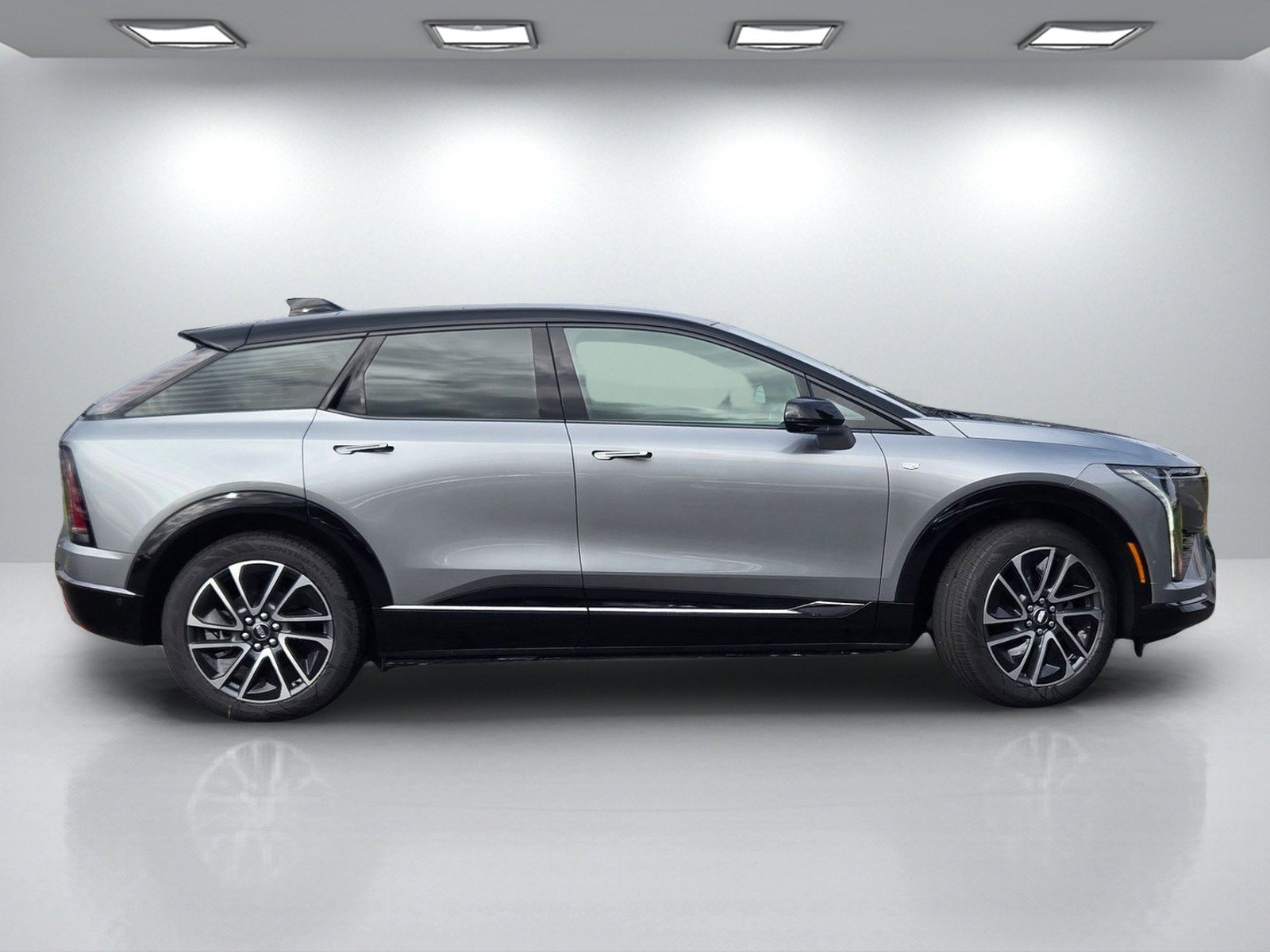 New 2026 Cadillac Optiq Sport 2 image 3