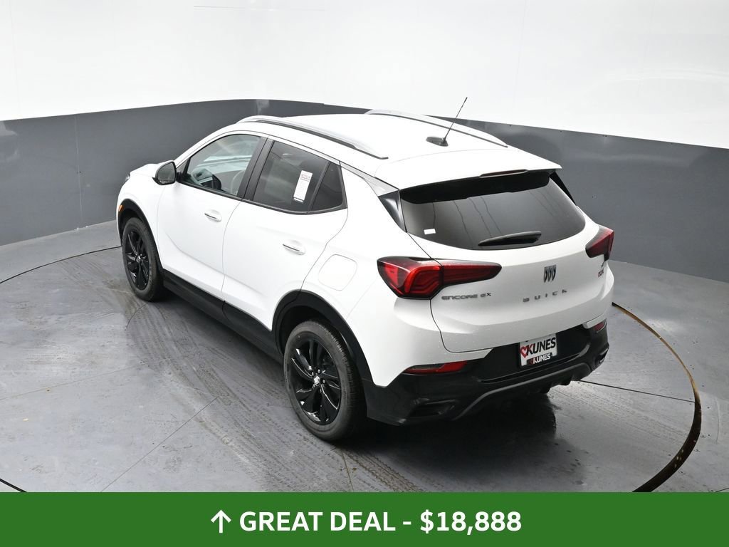 Used 2024 Buick Encore GX Sport Touring image 43