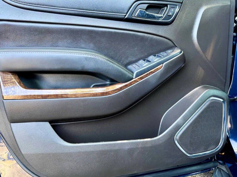Used 2017 Chevrolet Tahoe LS w/ All-Season Package image 13