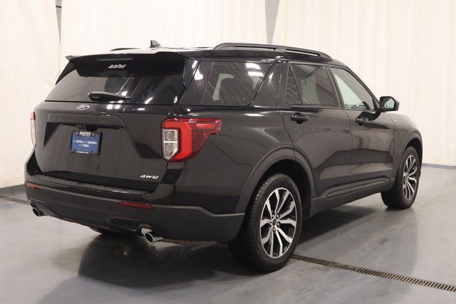 Used 2023 Ford Explorer ST-Line image 8