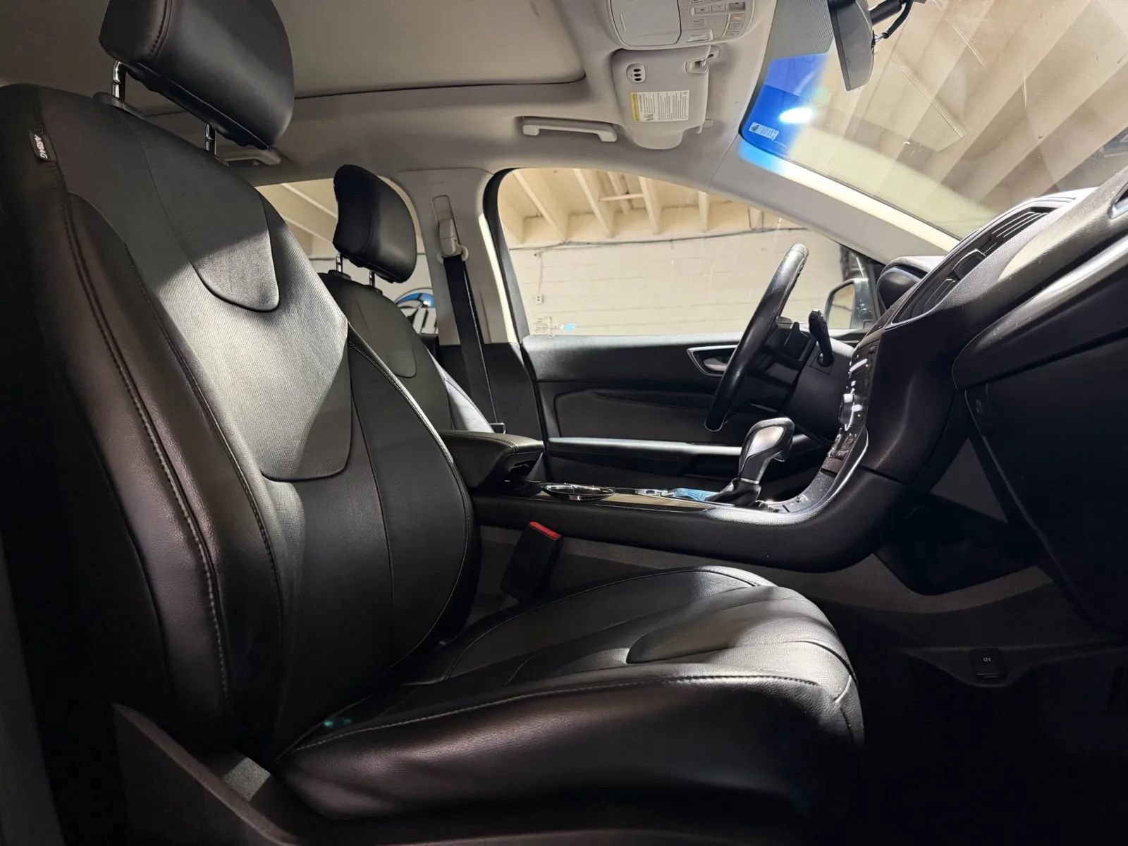 Used 2015 Ford Edge Titanium w/ Equipment Group 301A AWD/4WD image 10