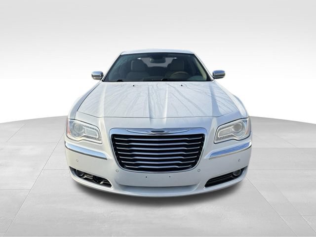 Used 2013 Chrysler 300 C w/ Light Group RWD image 8