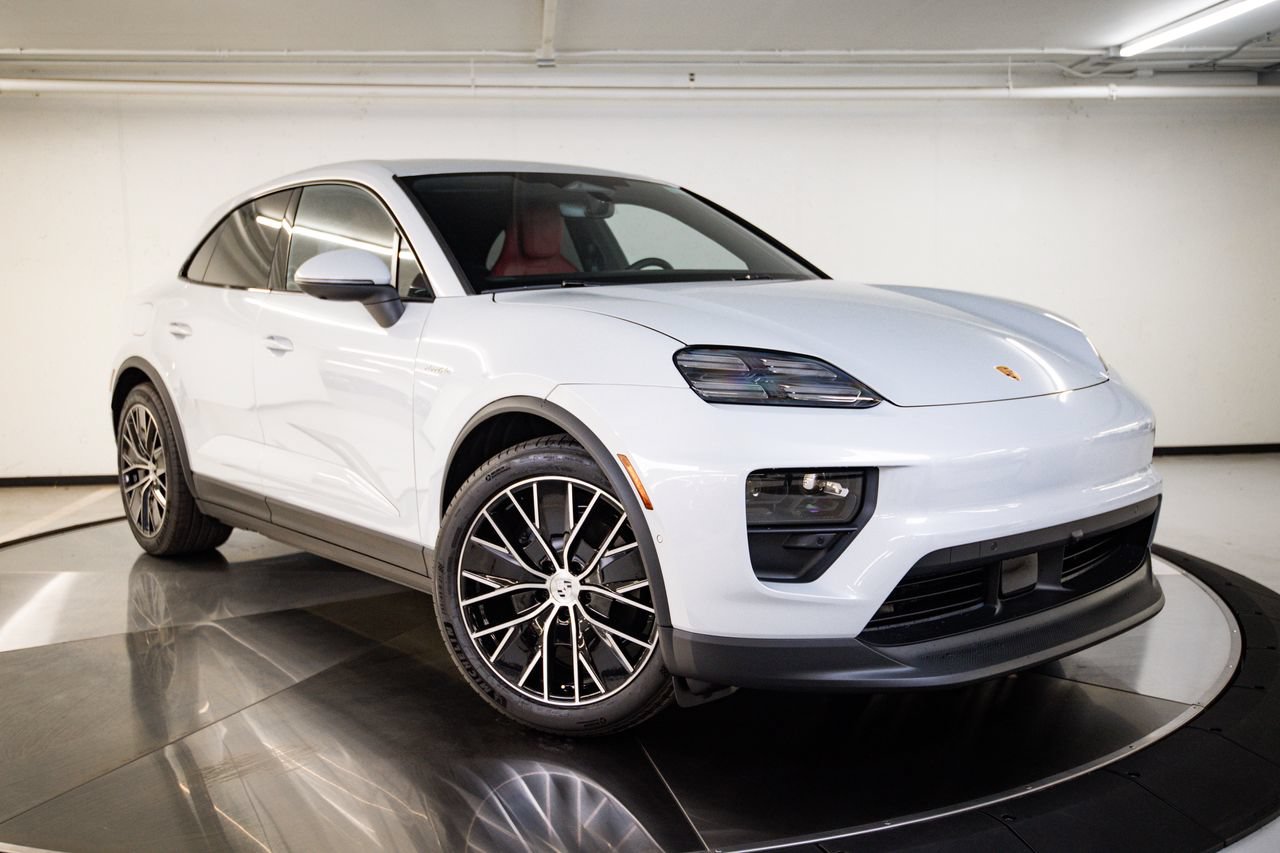 New 2026 Porsche Macan Electric RWD image 9