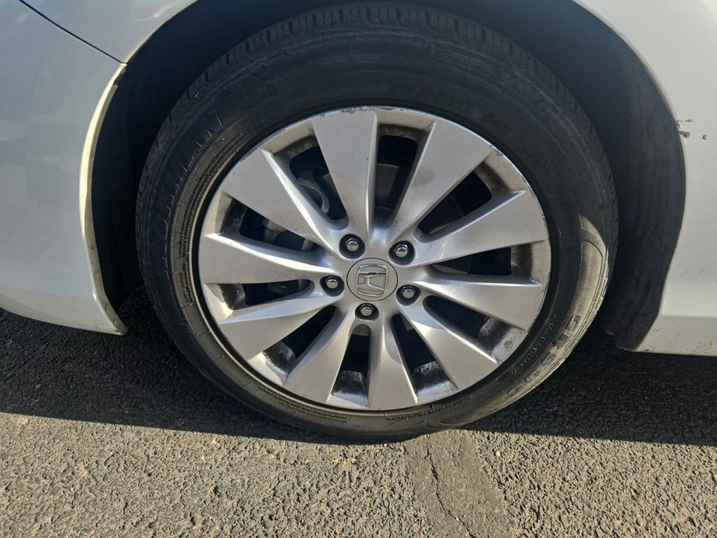 Used 2014 Honda Accord Touring image 4