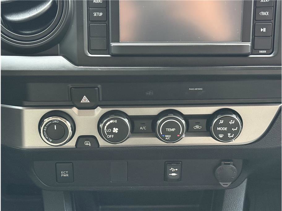 Used 2019 Toyota Tacoma SR w/ SR Convenience Package image 24