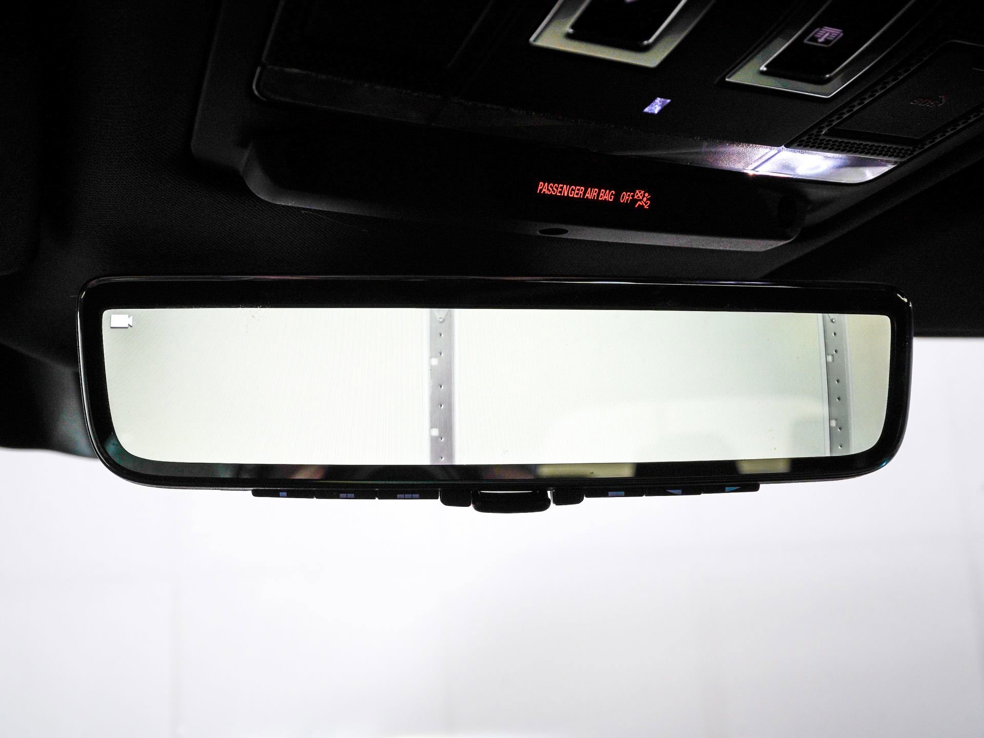 Used 2024 Land Rover Defender 130 X image 28