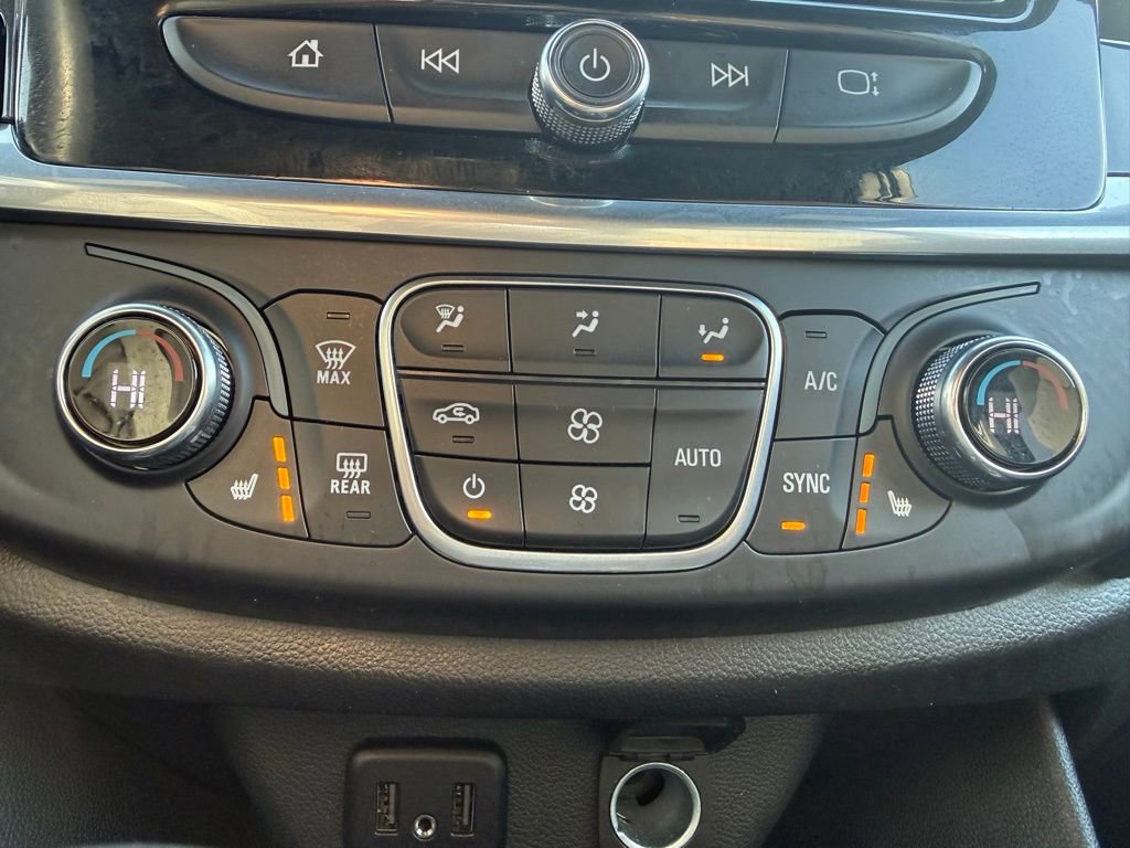 Used 2022 Chevrolet Traverse LT w/ LPO, Floor Liner Package image 13