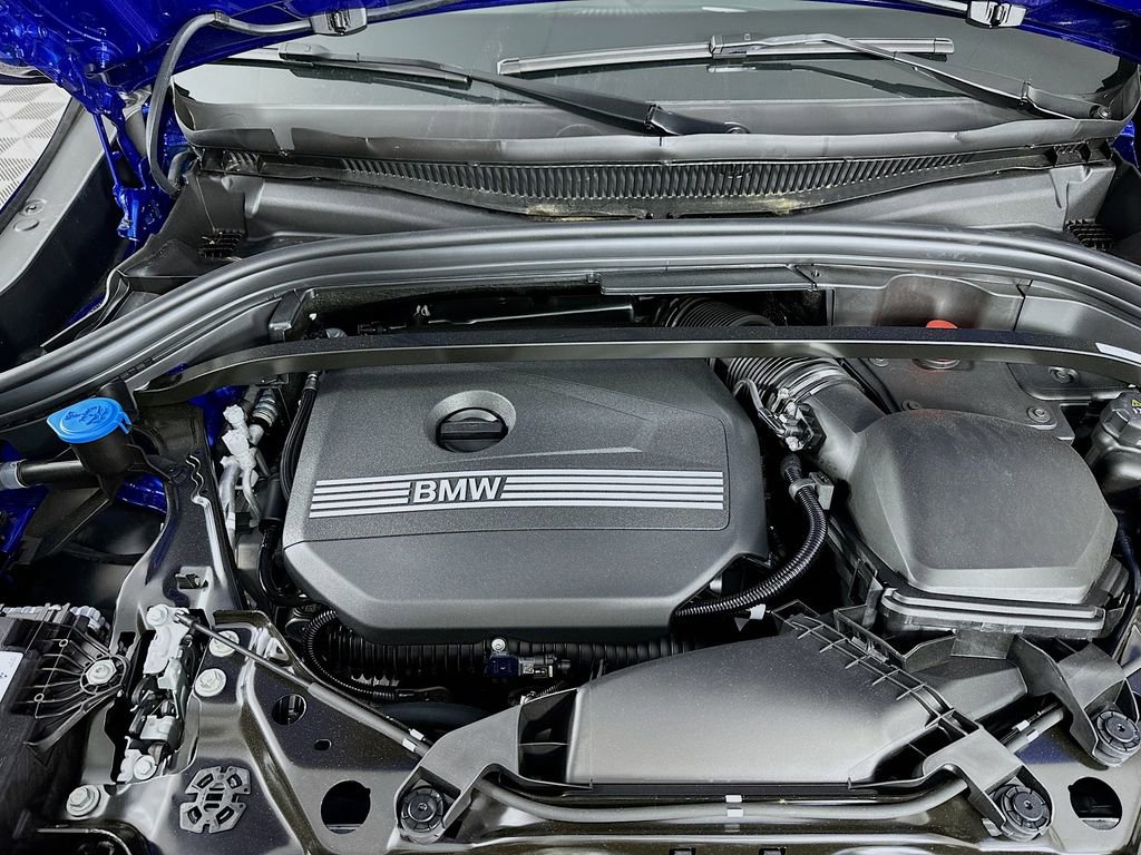 Used 2025 BMW X2 xDrive28i w/ M Sport Package image 36