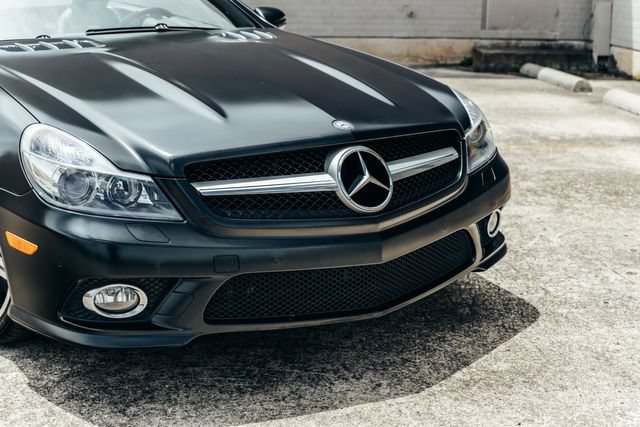 Used 2011 Mercedes-Benz SL 550 image 22