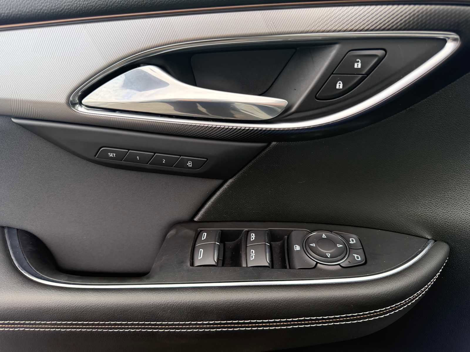 Used 2025 Buick Envision Sport Touring image 13