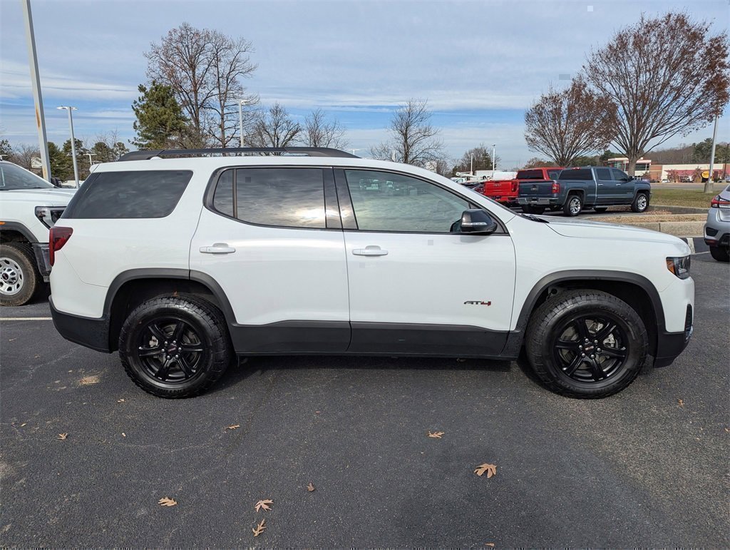 Used 2022 GMC Acadia AT4 w/ Technology Package image 9