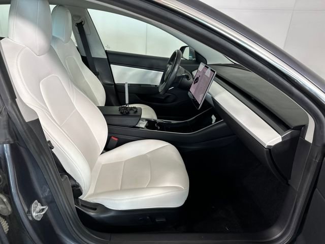 Used 2019 Tesla Model 3 Long Range image 27