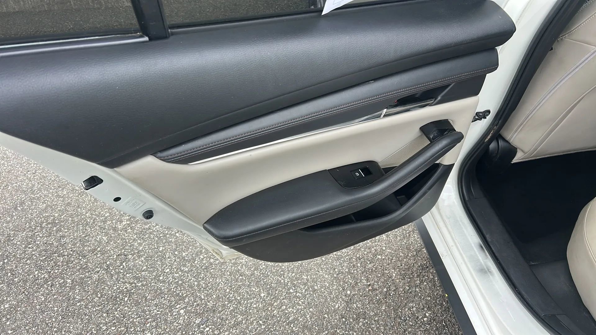 Used 2019 MAZDA MAZDA3 AWD Sedan w/ Select Package image 11