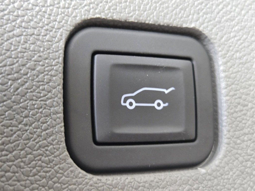 Used 2025 Cadillac XT6 Premium Luxury image 21