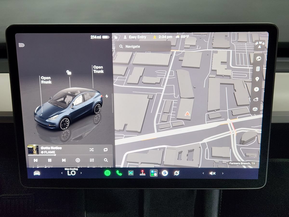 Used 2024 Tesla Model Y Long Range AWD/4WD image 35