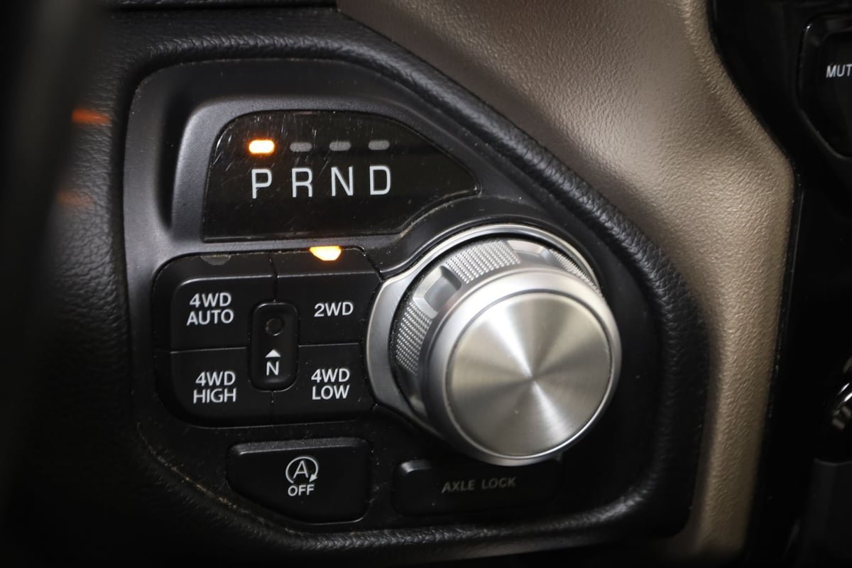 Used 2020 RAM 1500 Laramie AWD/4WD image 7