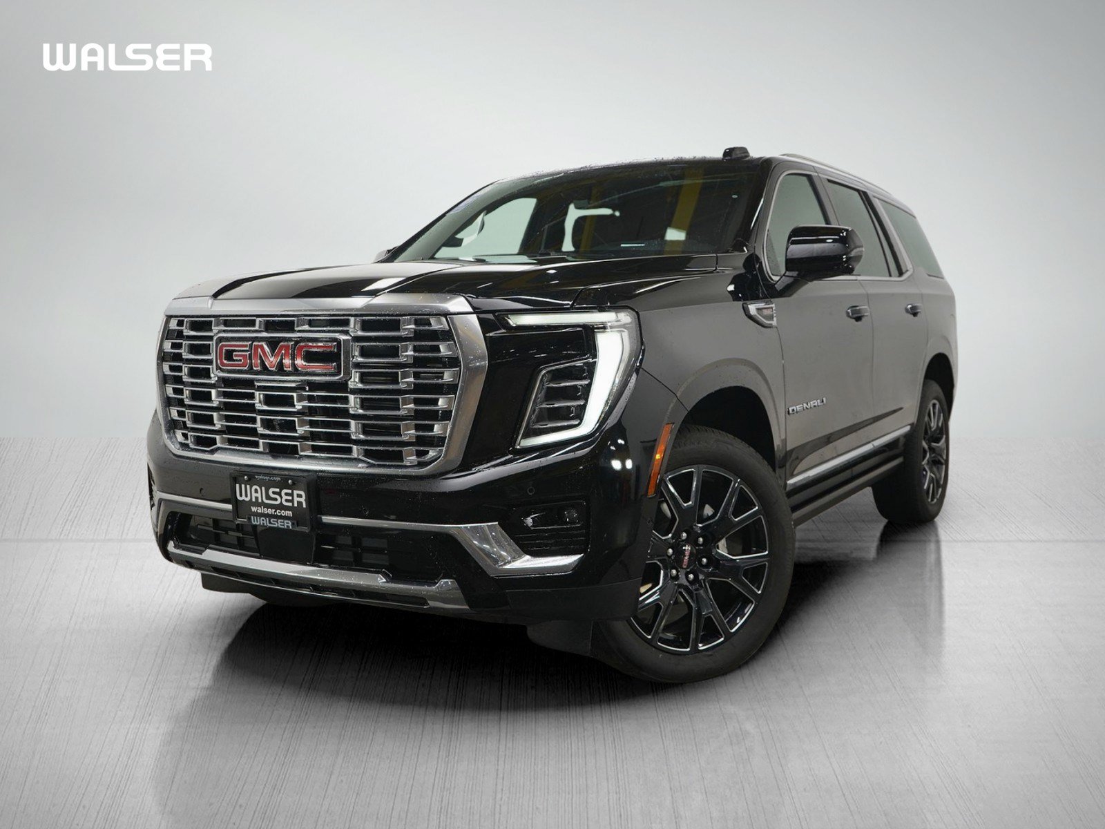 Used 2025 GMC Yukon Denali w/ Sun & Power Step Package AWD/4WD image 1