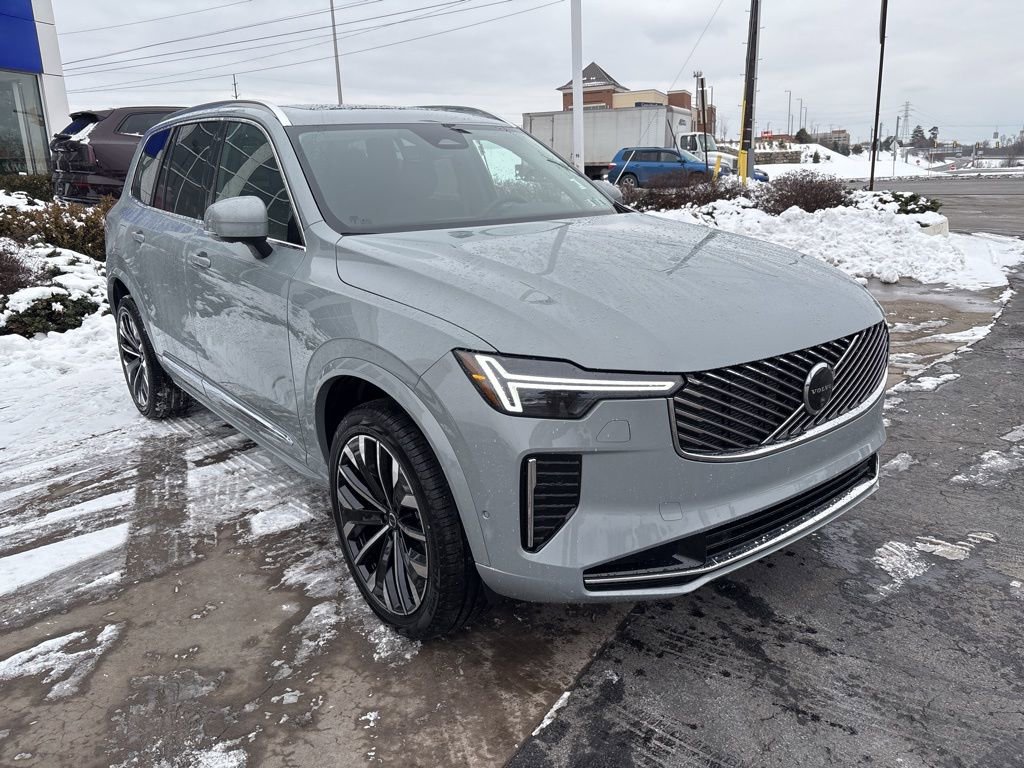 New 2026 Volvo XC90 B6 Plus w/ Protection Package Premier image 3