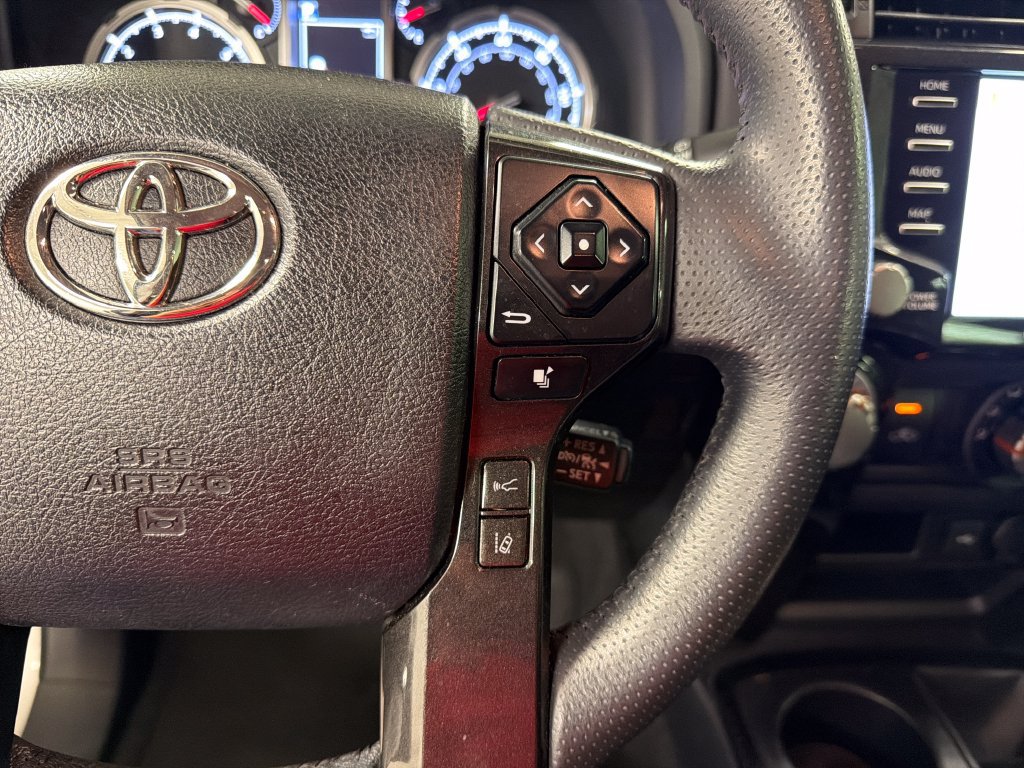 Used 2023 Toyota 4Runner TRD Off-Road AWD/4WD image 32