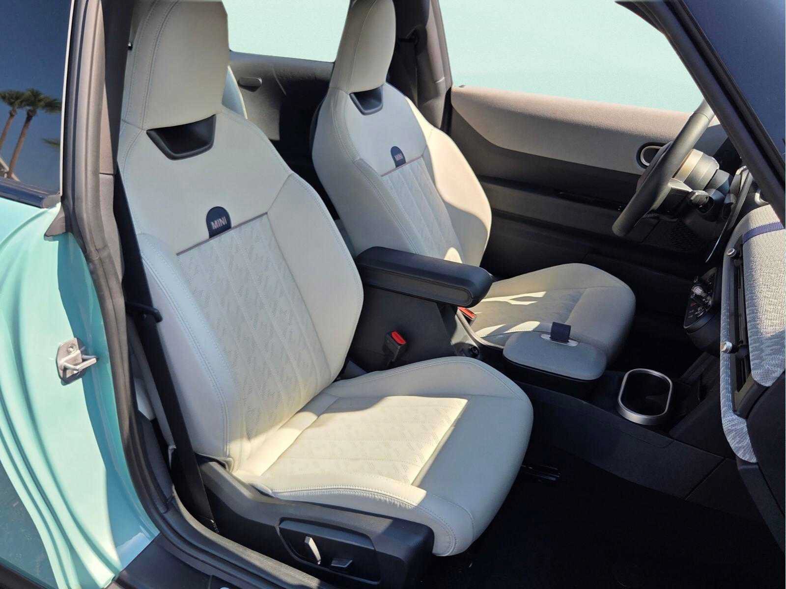 Used 2026 MINI Cooper S FWD image 19