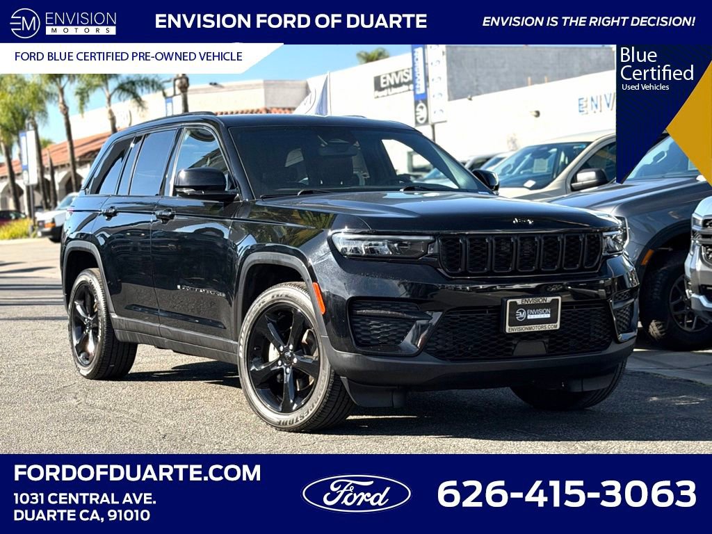 Used 2023 Jeep Grand Cherokee Altitude image 1