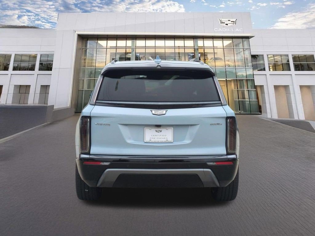 Certified 2026 Cadillac Vistiq Premium Luxury AWD/4WD image 9