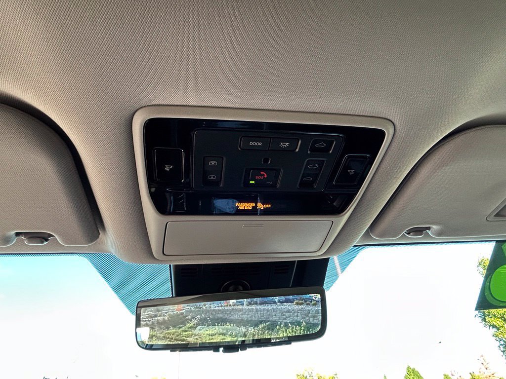 Used 2026 Toyota Grand Highlander AWD image 19