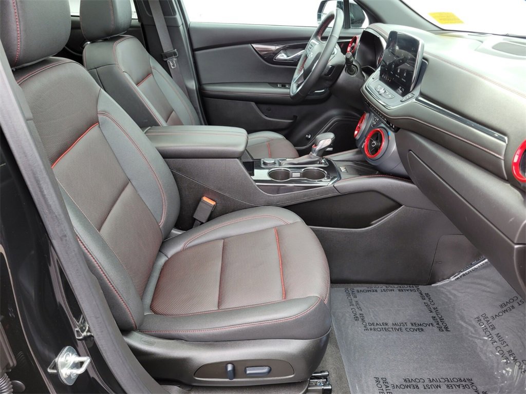 Used 2024 Chevrolet Blazer RS w/ Driver Confidence II Package image 11