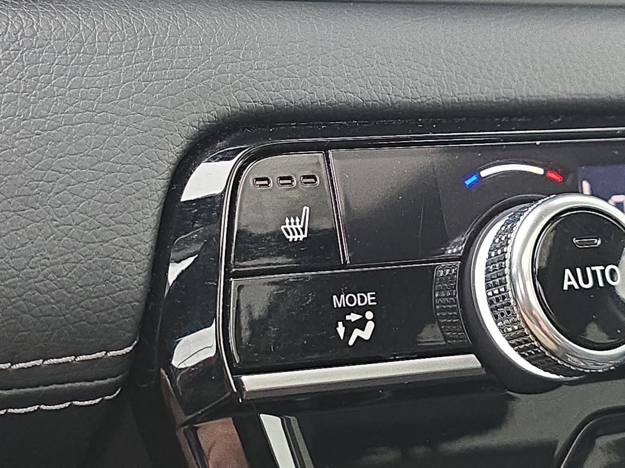 Used 2023 Honda Pilot Touring image 39