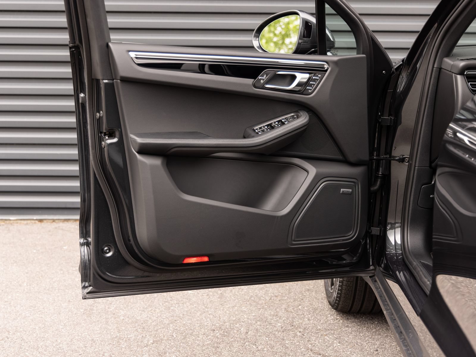 Certified 2026 Porsche Macan AWD/4WD image 20