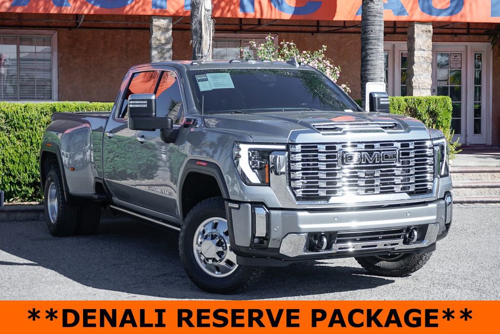 Used 2024 GMC Sierra 3500 Denali w/ Denali Reserve Package image 2