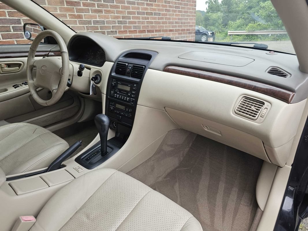 Used 1999 Toyota Solara SLE w/ Sport Pkg FWD image 10