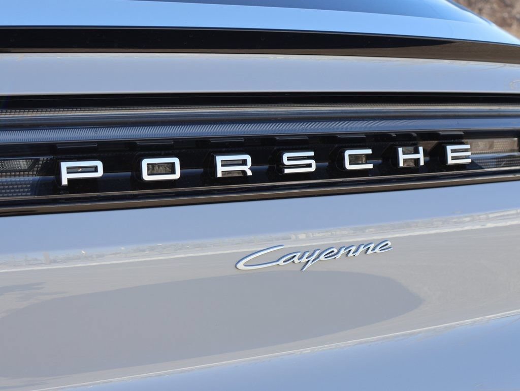 New 2026 Porsche Cayenne Coupe AWD/4WD image 6