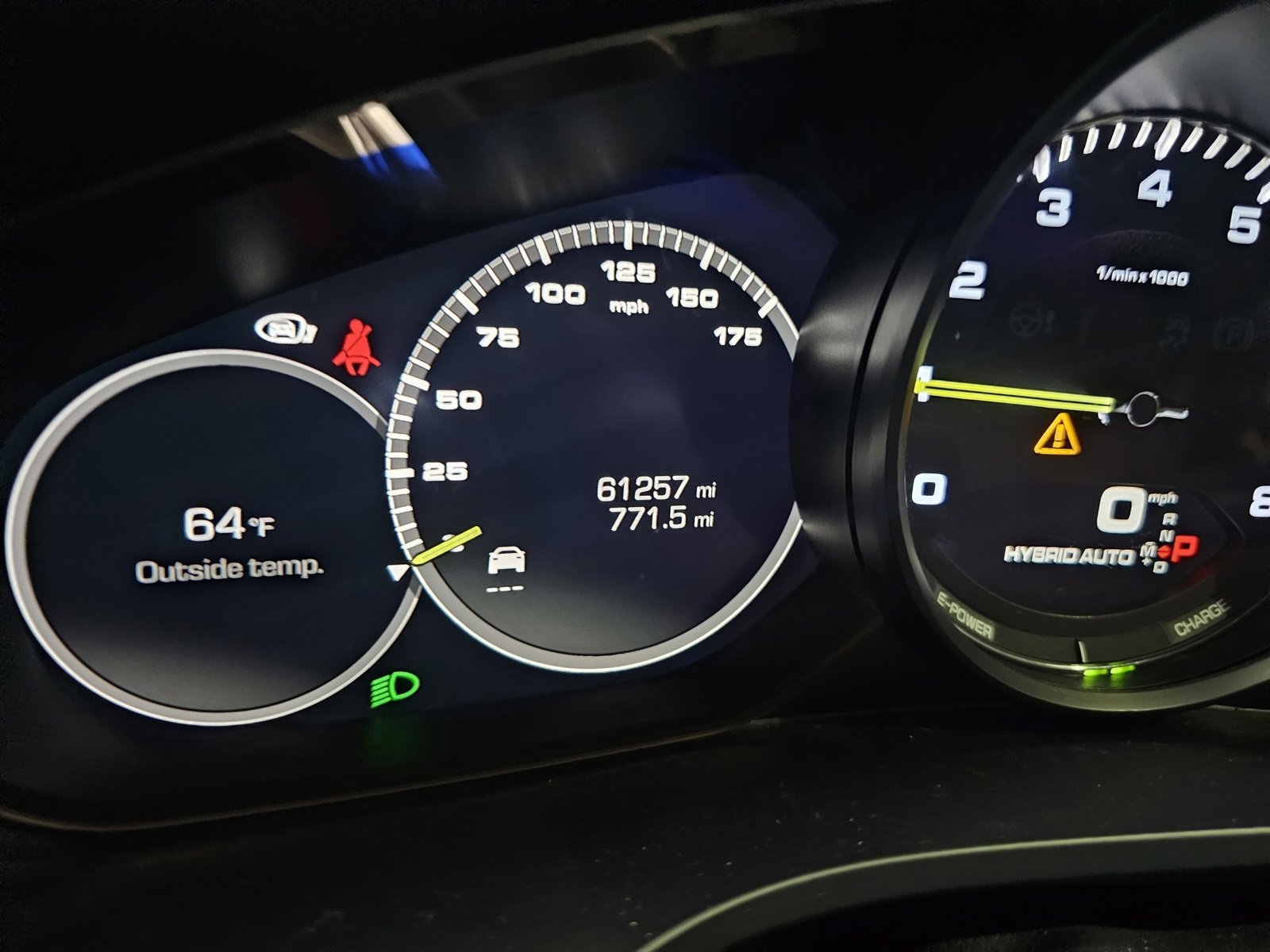 Used 2019 Porsche Cayenne E-Hybrid image 12