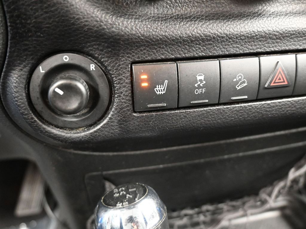 Used 2015 Jeep Wrangler Unlimited Sahara w/ Dual Top Group image 22