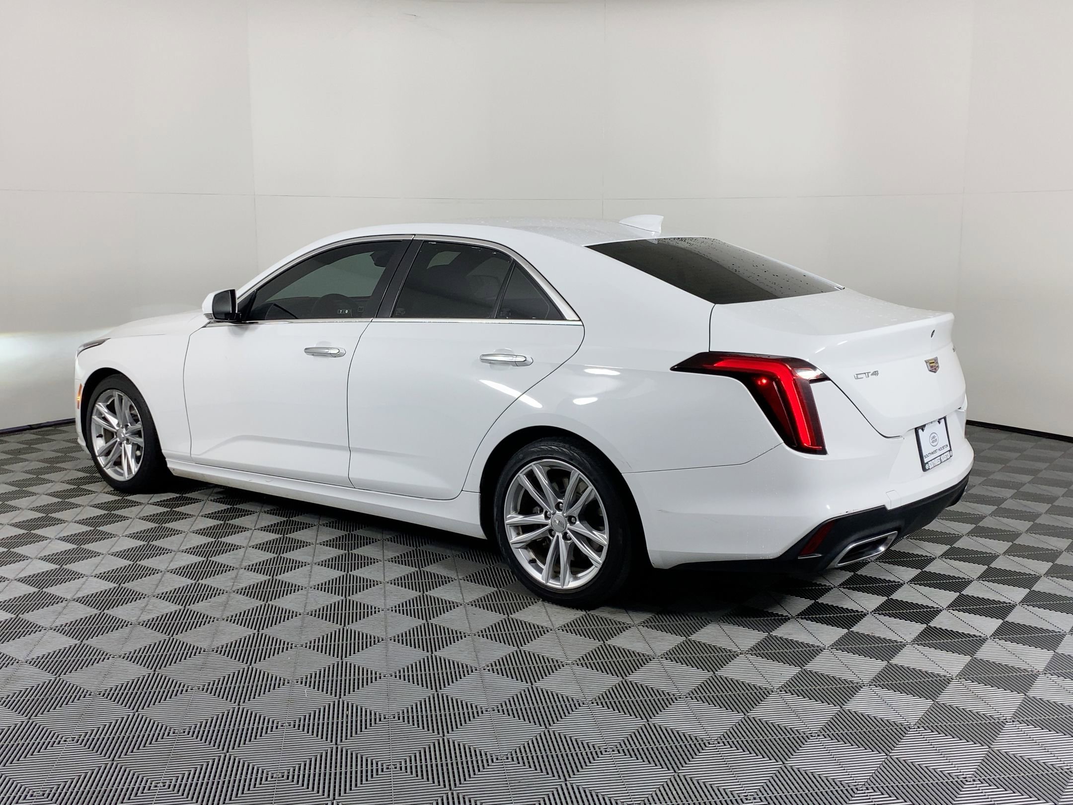 Used 2021 Cadillac CT4 Luxury w/ Cold Weather Package image 3