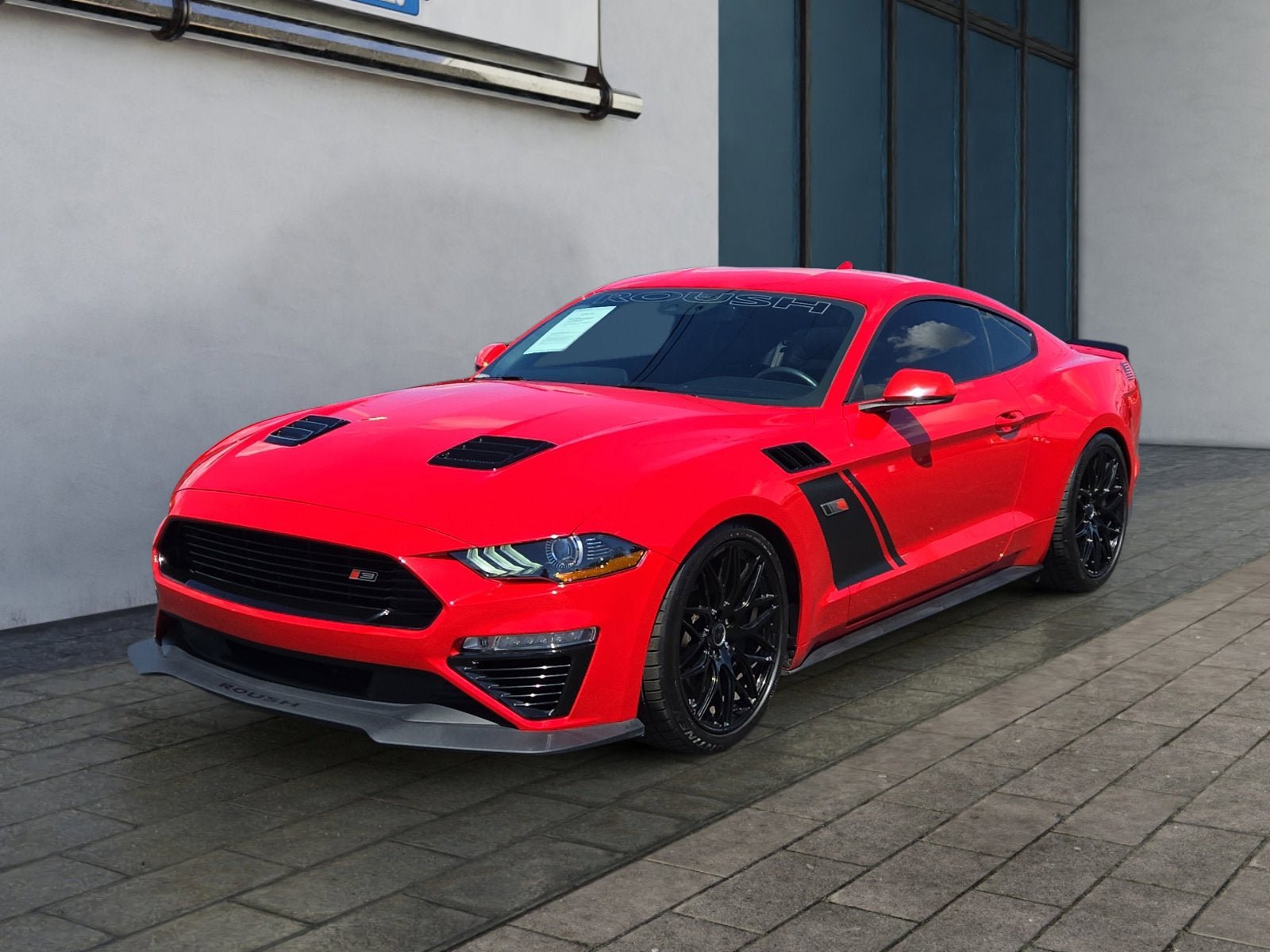 Used 2021 Ford Mustang GT Premium w/ GT Performance Package RWD image 7