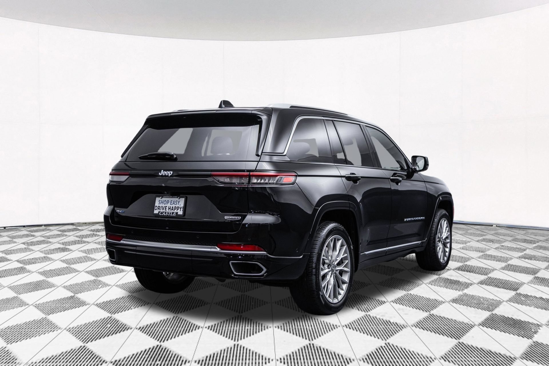Used 2022 Jeep Grand Cherokee Summit AWD/4WD image 11