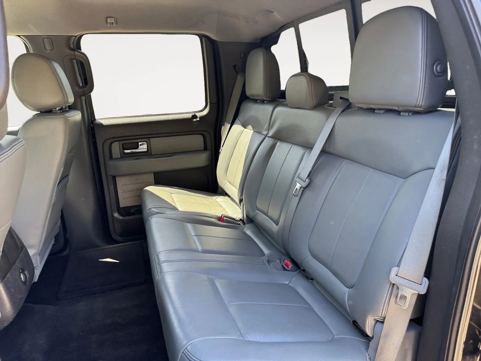 Used 2014 Ford F150 XLT w/ Equipment Group 302A Luxury AWD/4WD image 14