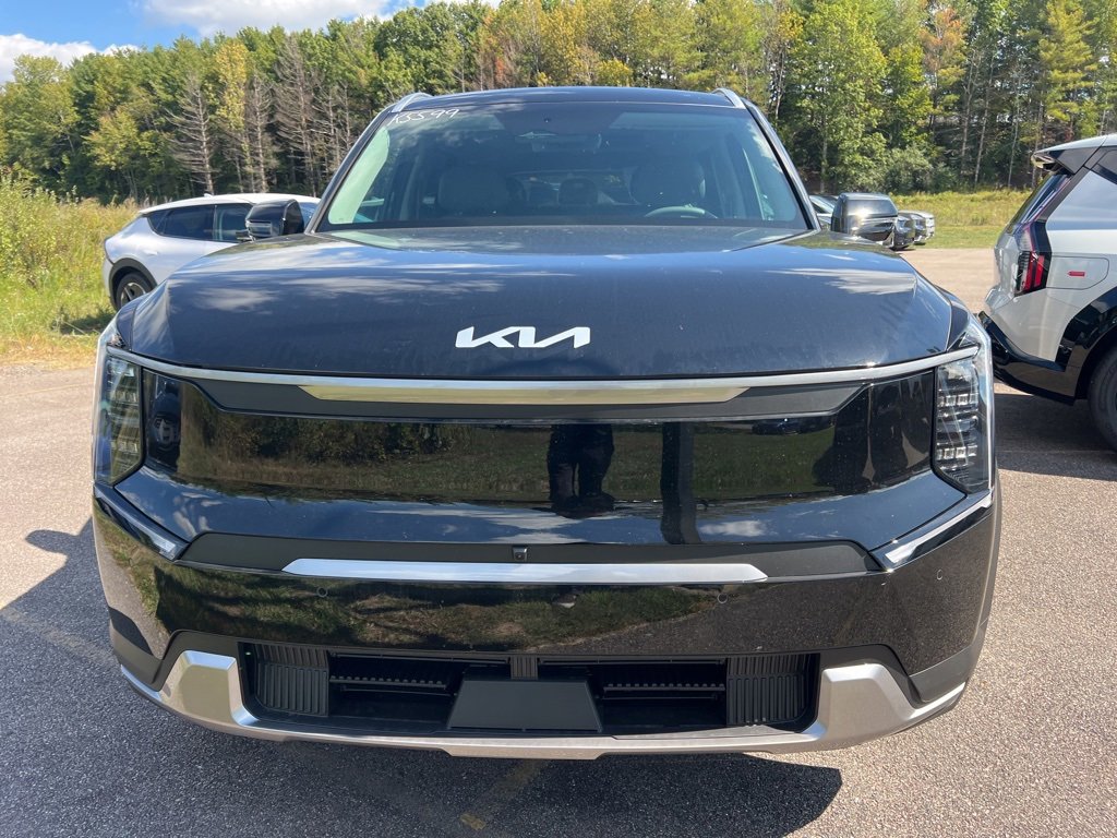 New 2026 Kia EV9 Wind image 6