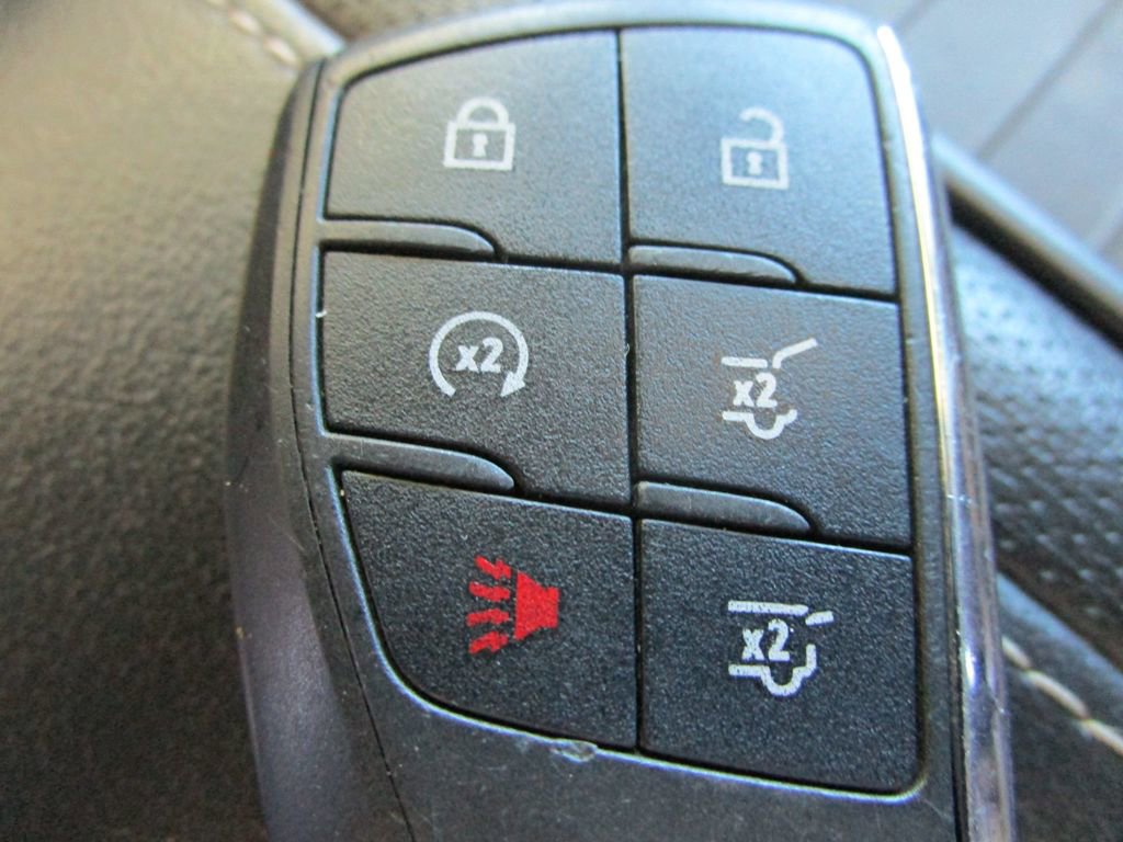 Used 2021 Chevrolet Tahoe Premier w/ Premium Package image 38