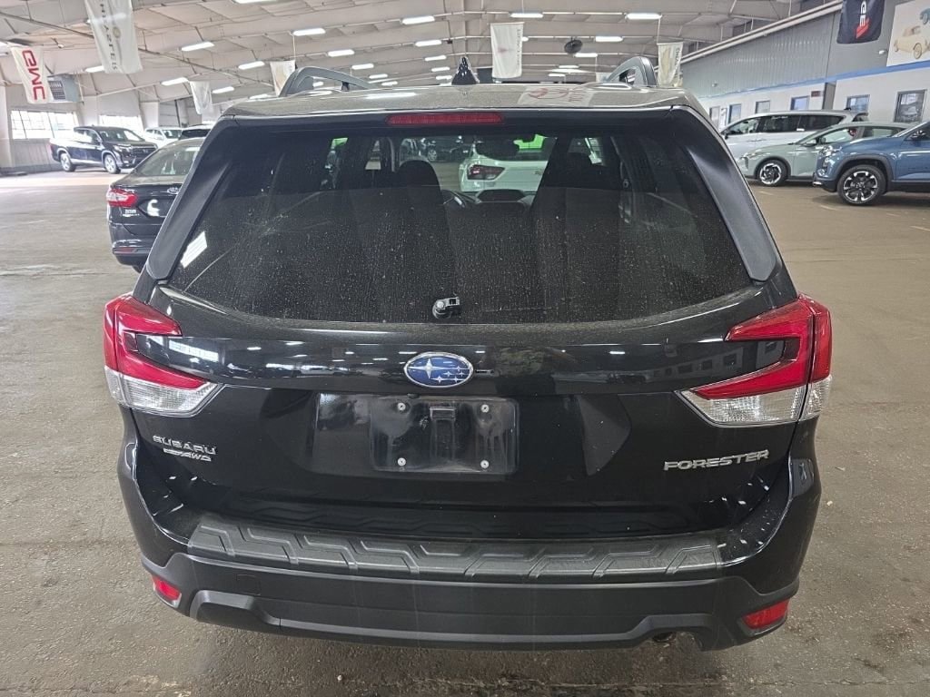 Used 2020 Subaru Forester Premium AWD/4WD image 4