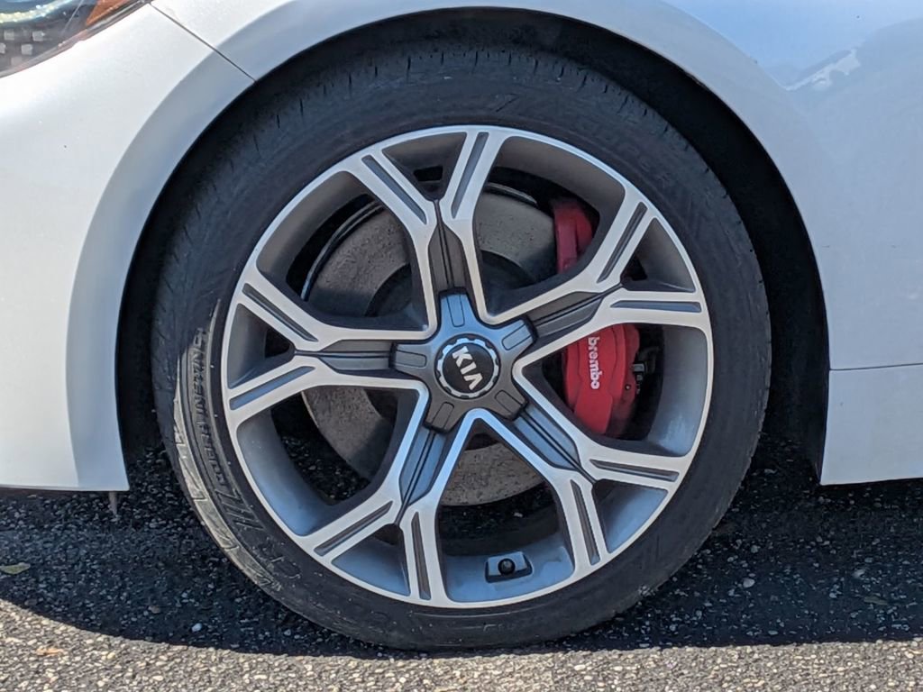 Used 2019 Kia Stinger GT image 11