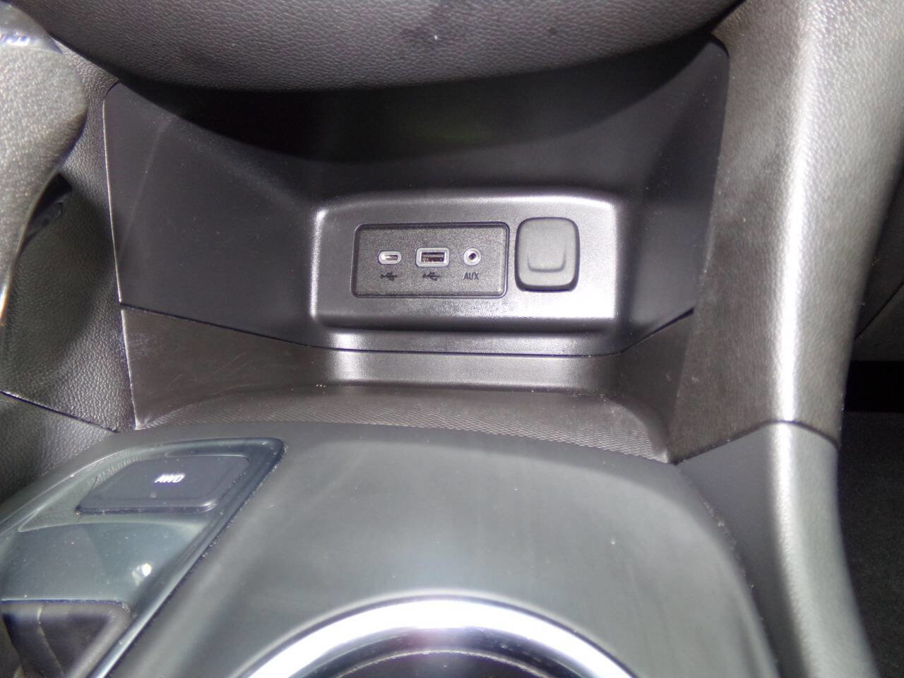 Used 2021 Chevrolet Equinox LT image 50