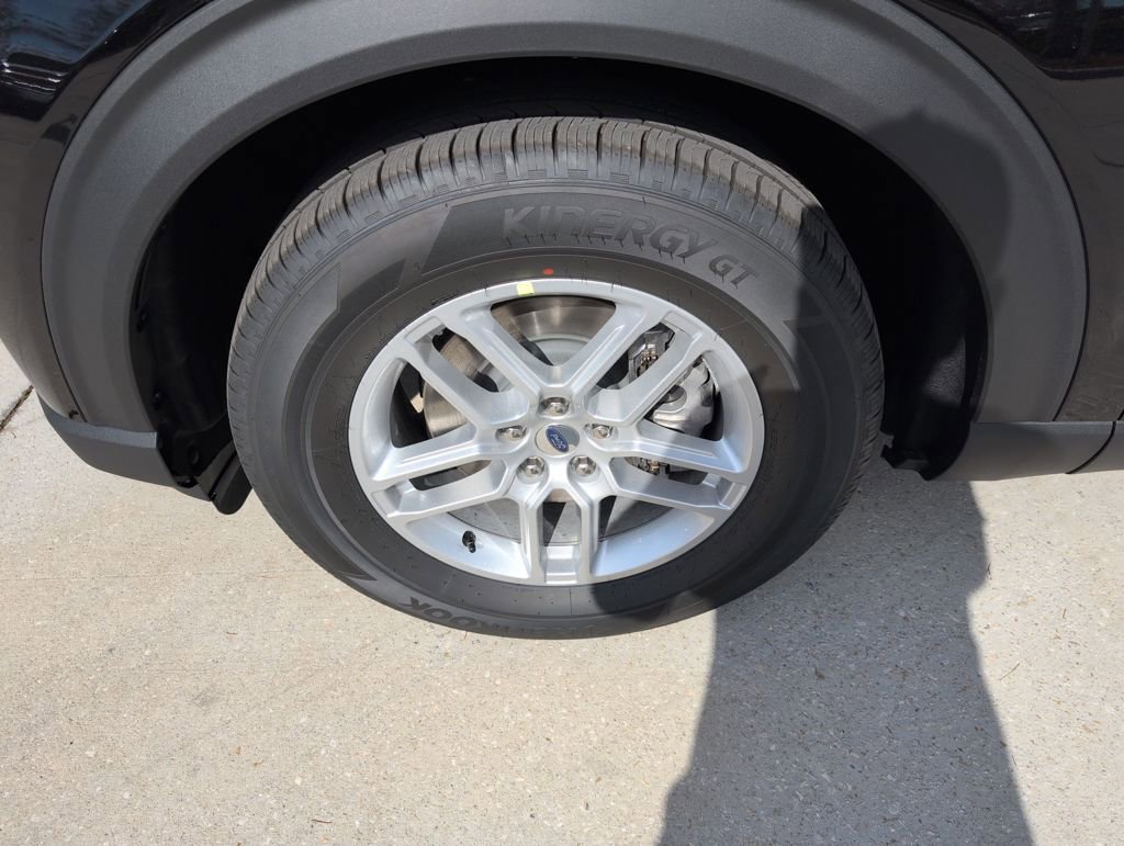 New 2026 Ford Explorer Active w/ Active Comfort Package image 16