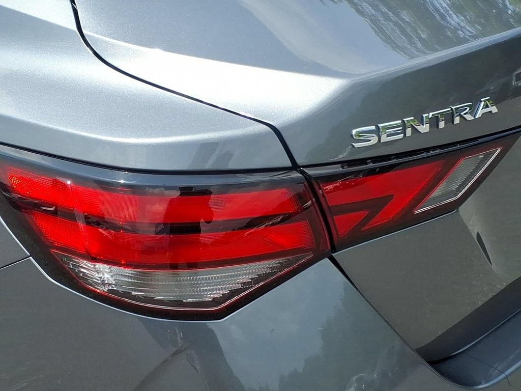 Used 2023 Nissan Sentra SV FWD image 9