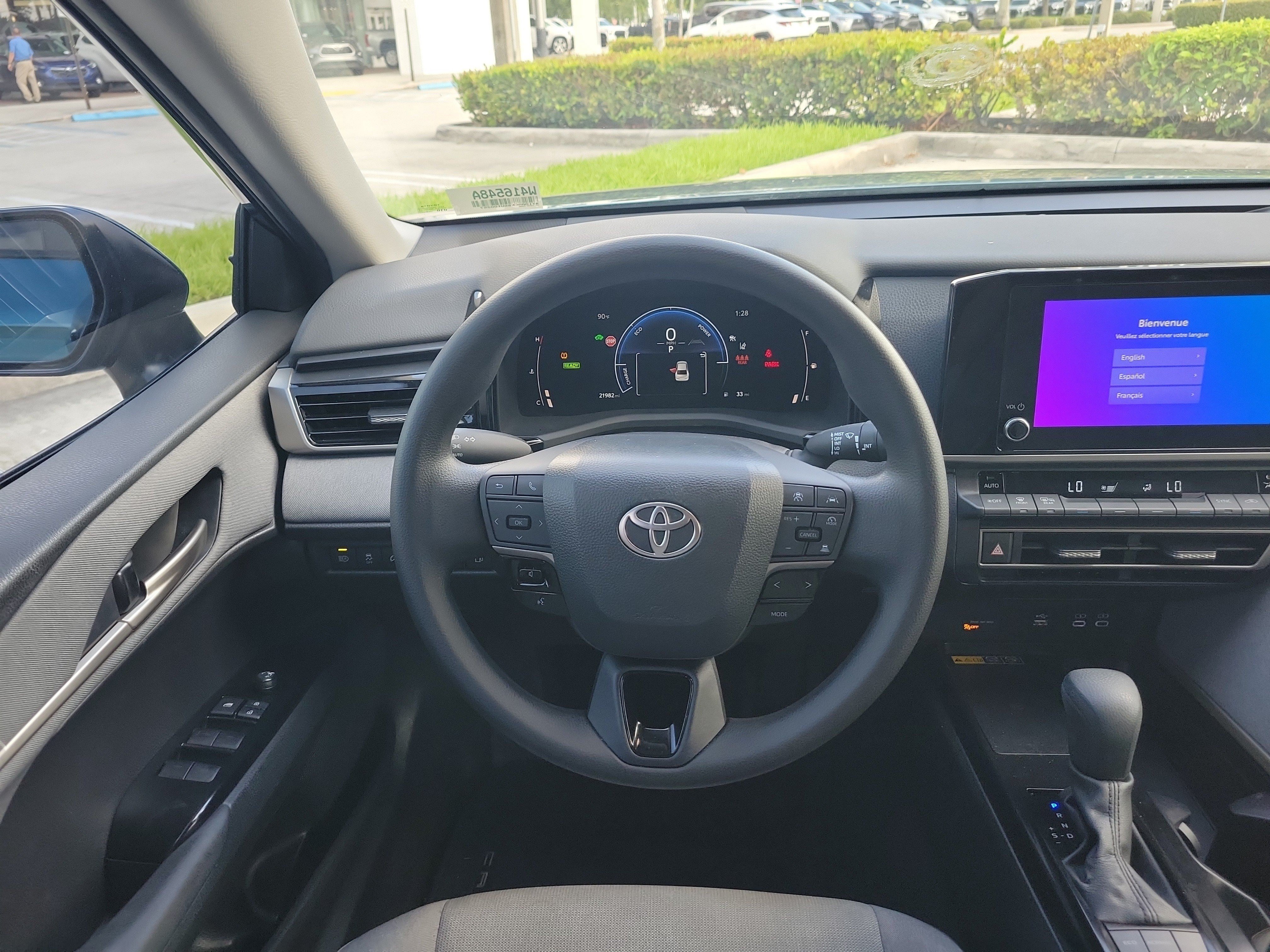 Used 2025 Toyota Camry LE FWD image 17