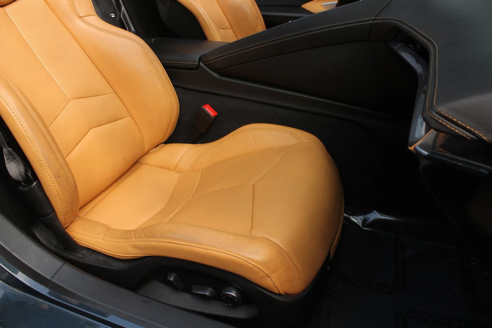 Used 2020 Chevrolet Corvette Stingray Premium Cpe w/ 3LT Preferred Equipment Group RWD image 27