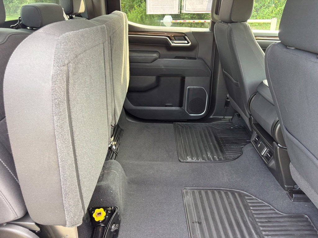 Used 2026 Chevrolet Silverado 1500 LT AWD/4WD image 37